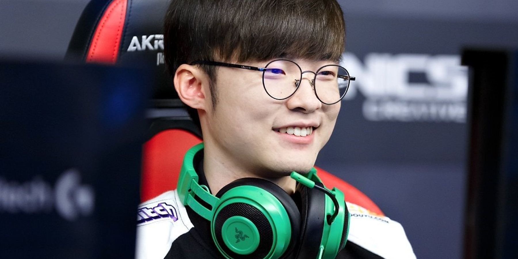 Faker Playing League of Legends Tournament T1