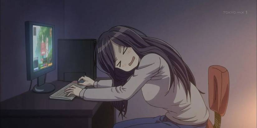 moriko morioka at desk mmo junkie