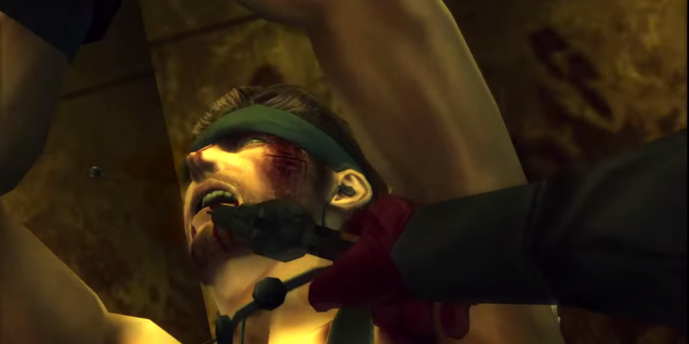 naked snake has his eye shot out