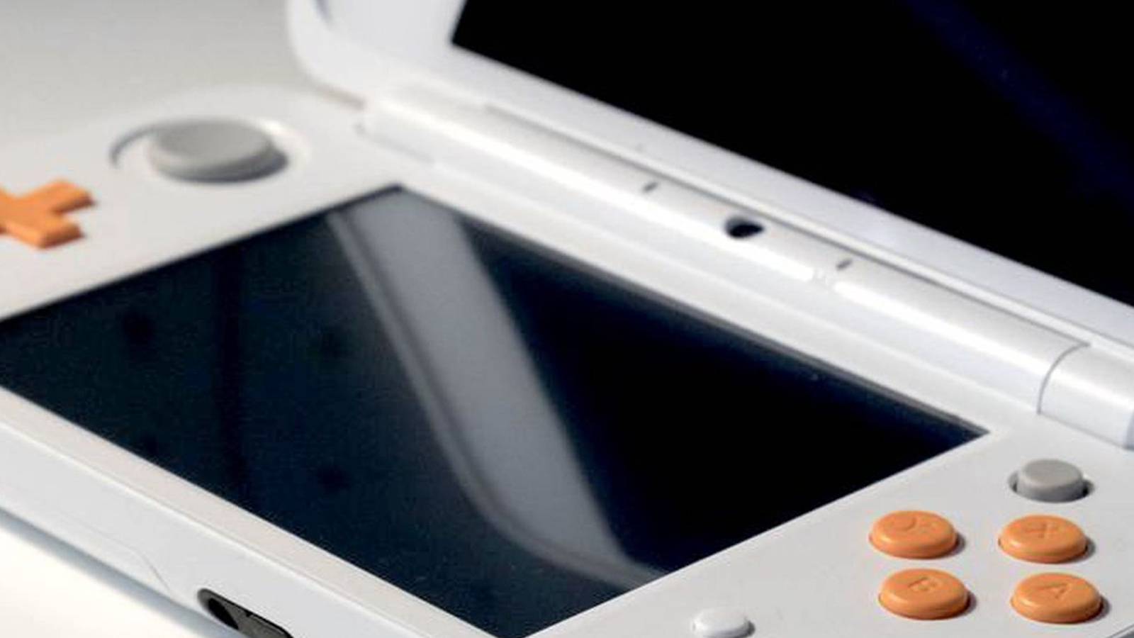 nintendo 3ds touchscreen closeup