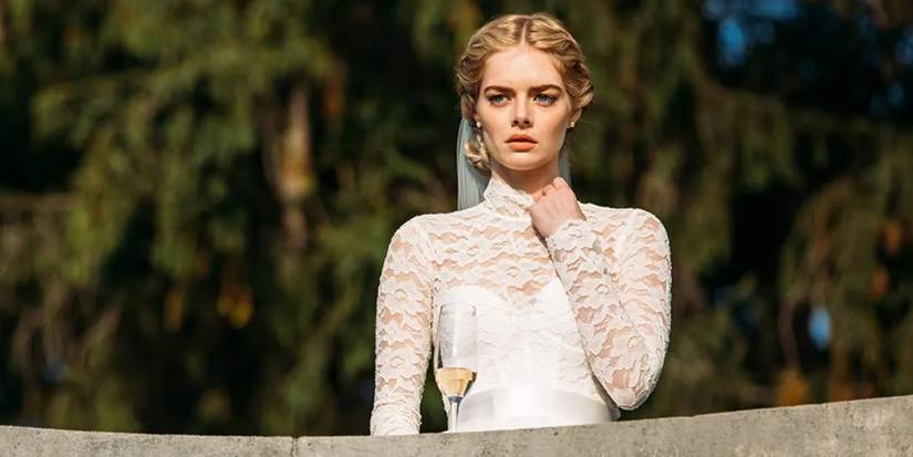 Samara Weaving as Grace in her wedding dress in Ready Or Not
