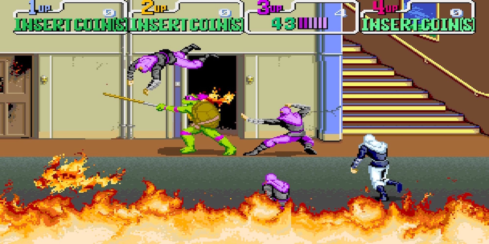 Fighting enemies in Teenage Mutant Ninja Turtles-The Cowabunga Collection