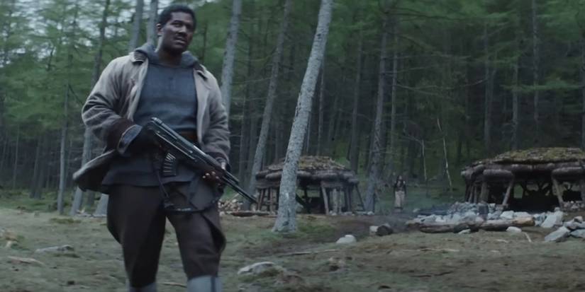 A Rebel troop with an assault rifle in Andor episode 4