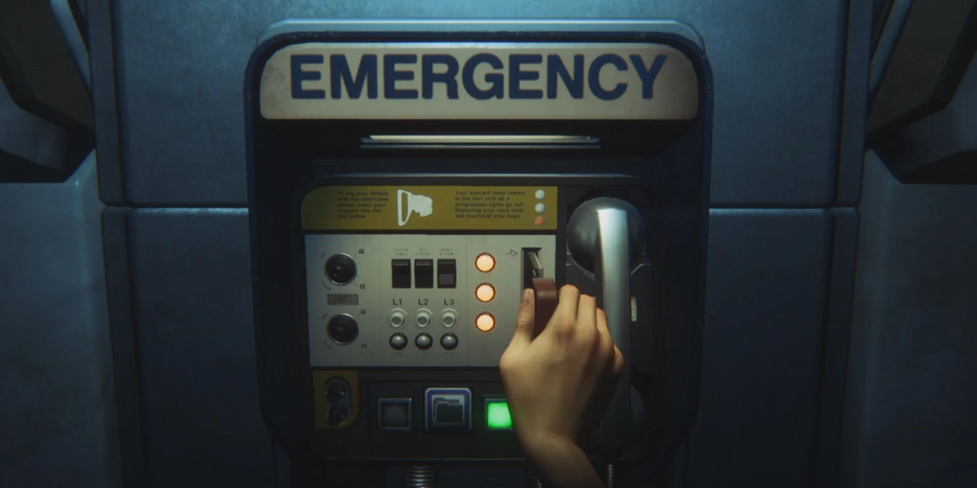 Alien Isolation Emergency Phone would leave players vulnerable to attack
