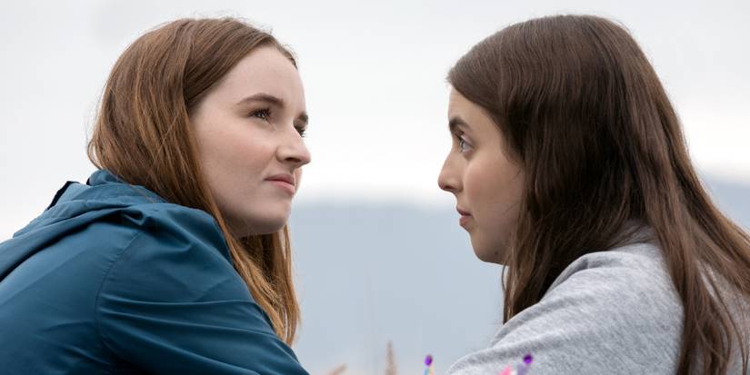 Kaitlyn Dever and Beanie Feldstein in Booksmart