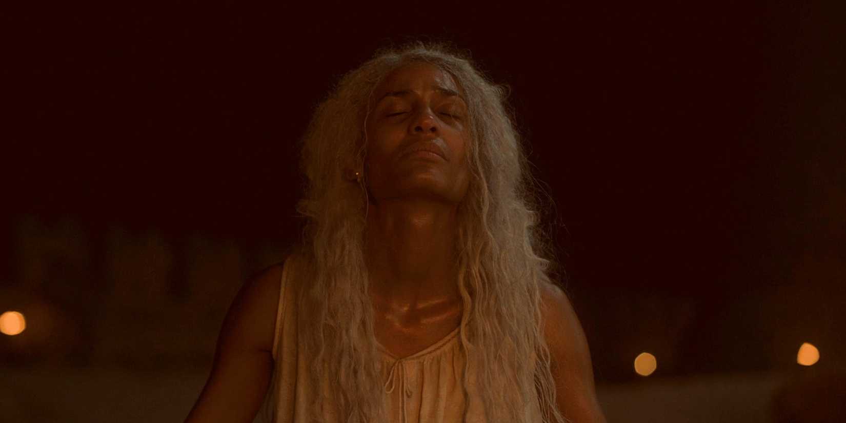 Laena Velaryon Dragon fire suicide death scene