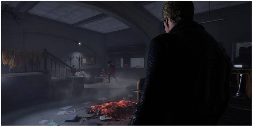 Dead by Daylight Albert Wesker watching as Ada Wong uses the Low Profile perk