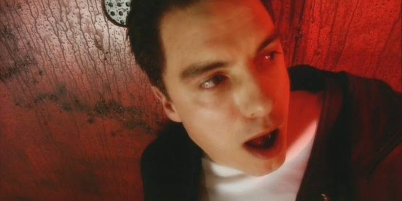 Rose revives Jack in Doctor Who