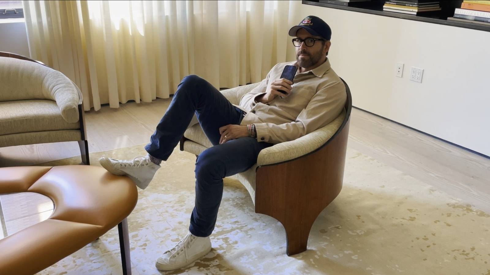 Ryan Reynolds in office Welcome To Wrexham