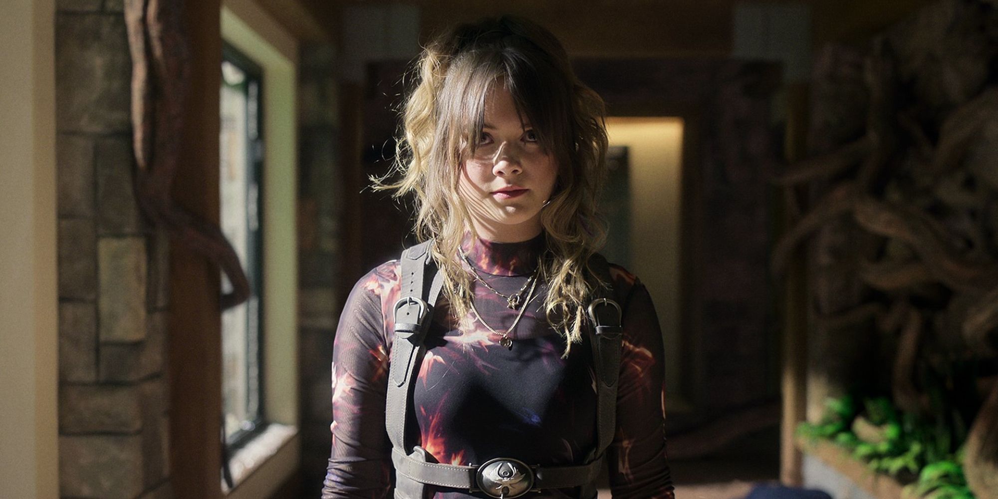 Kinsey Wearing The Angel Harness In Netflix's Locke And Key