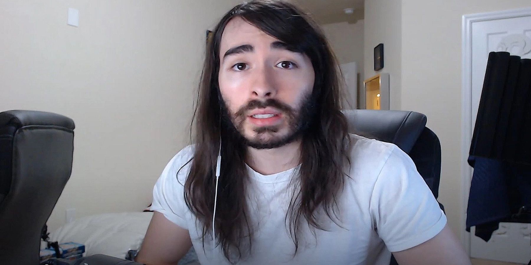 MoistCr1TiKal was fairly blunt in his criticism of Mizkif's apology amidst his multiple controversies.