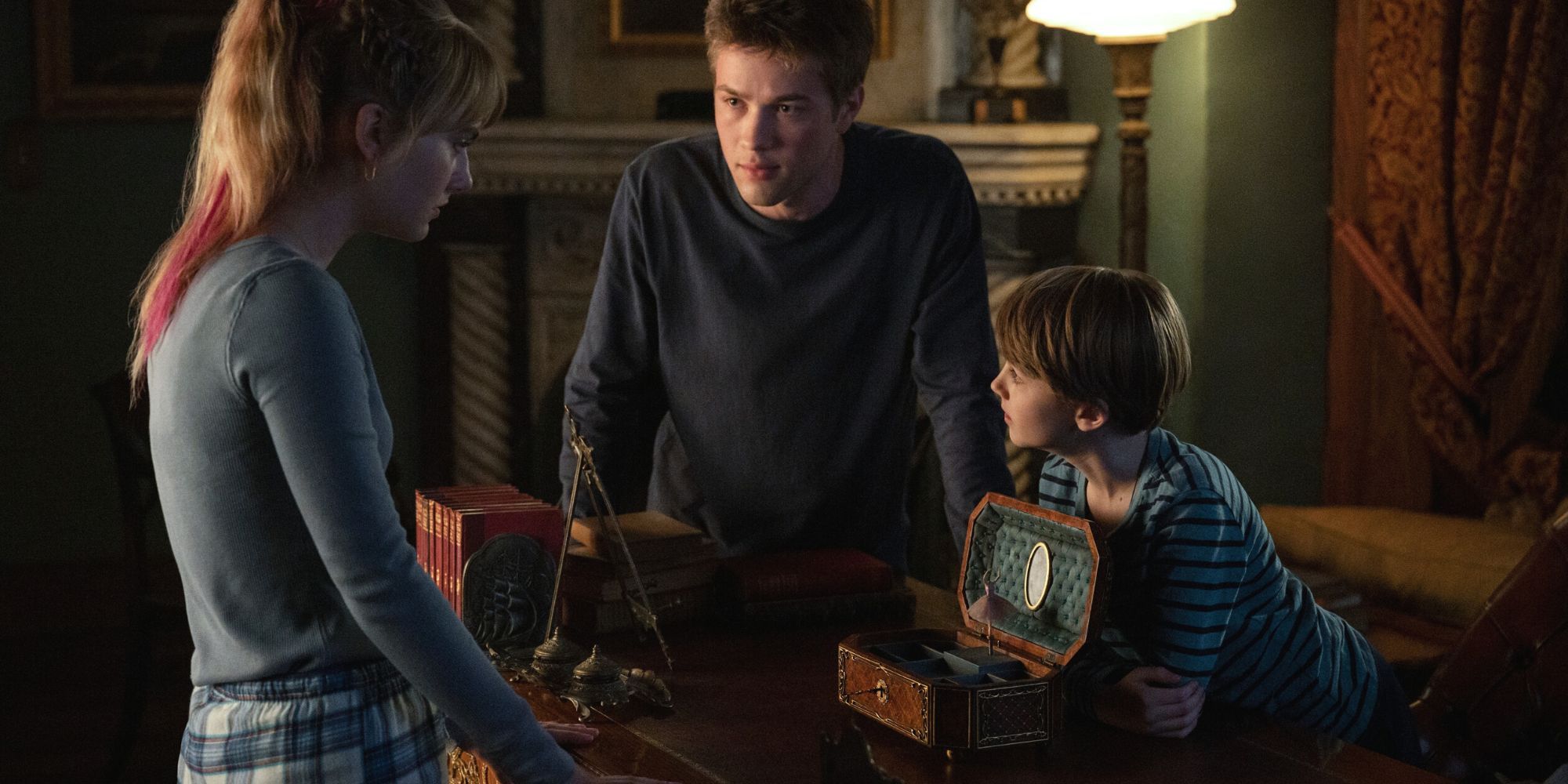 Kinsey, Tyler And Bode With The Music Box Key In Netflix's Locke And Key