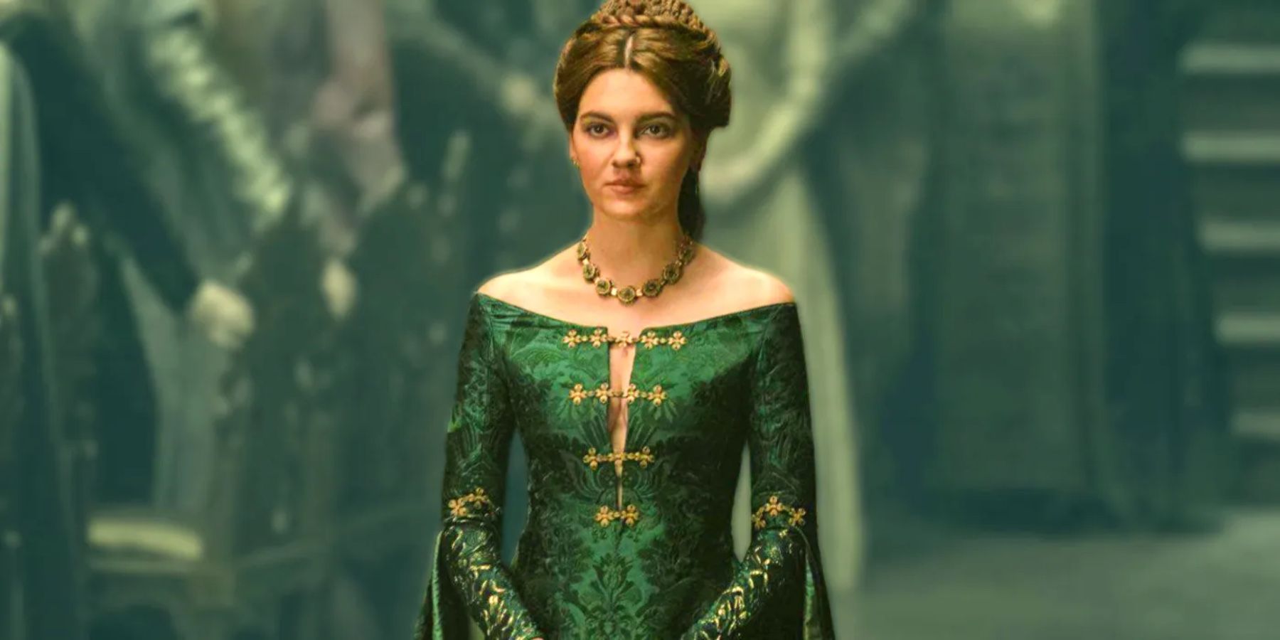 Alicent Hightower wearing a green dress in House of the Dragon.