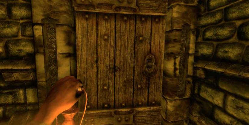 Player looks for oil in the dark