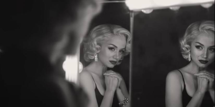 Blonde_Marilyn Perspective