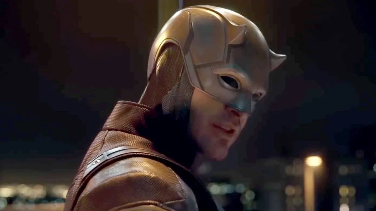 Daredevil looks over his shoulder in She-Hulk