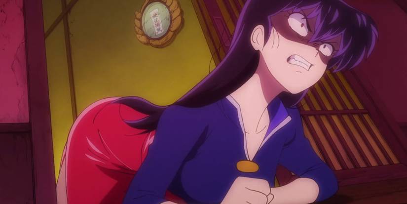 E2 Sakura crawling on the floor