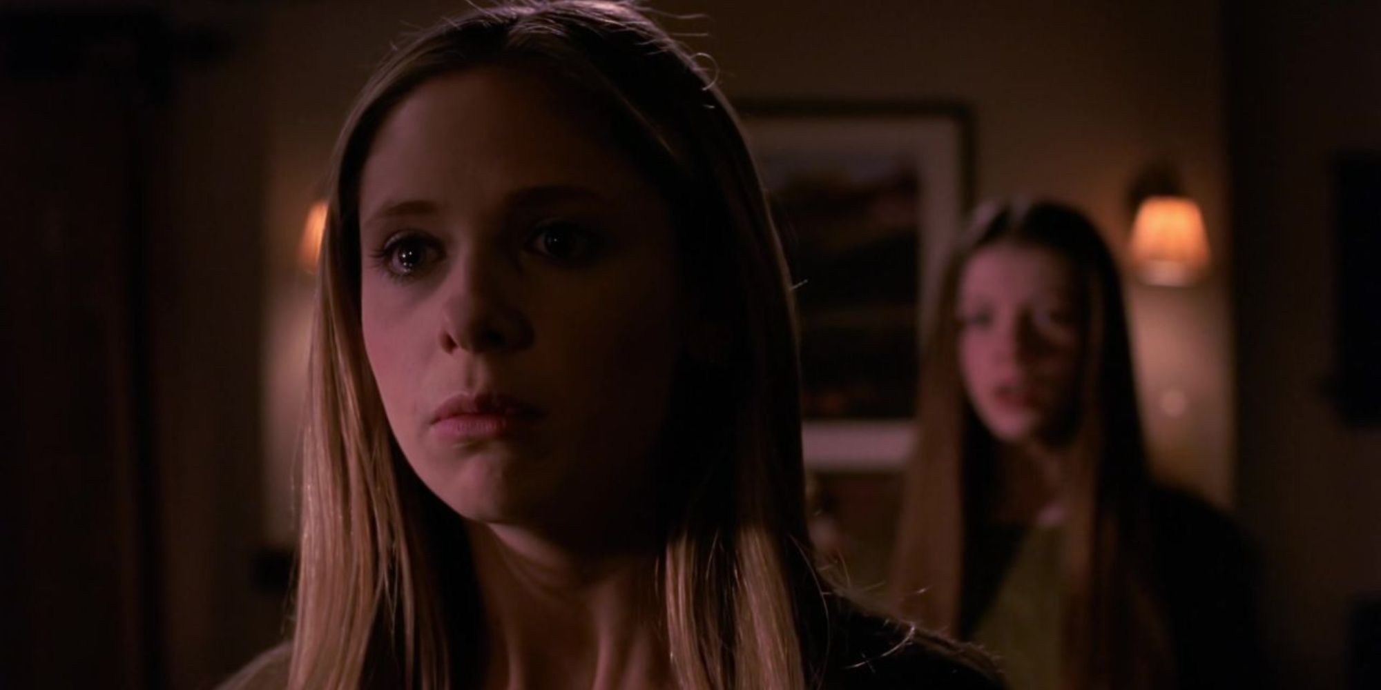 Buffy and Dawn having a tearful conversation in Forever