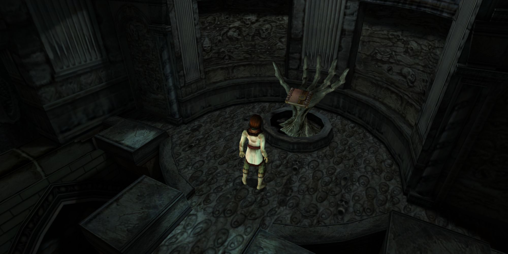 A player standing in a black room with a large hand holding a book in the middle in Eternal Darkness: Sanity's Requiem