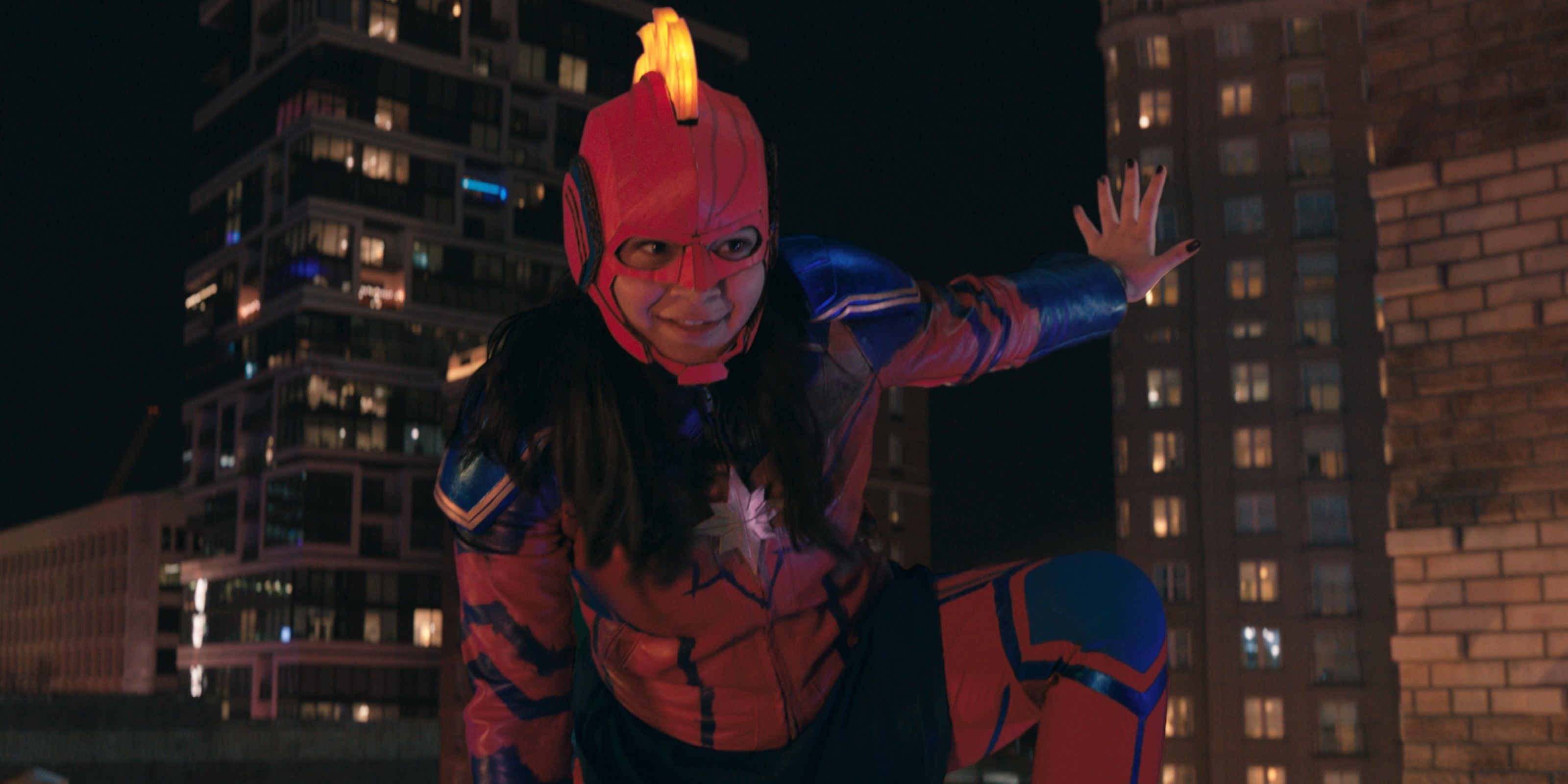 Kamala in her Captain Marvel cosplay in Ms Marvel episode 1