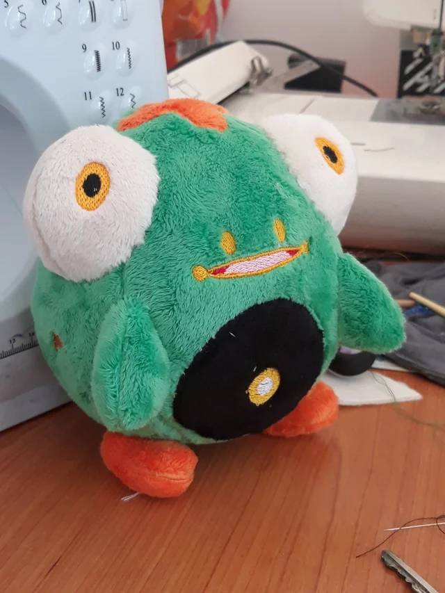 Pokemon Bellibolt Plush 2