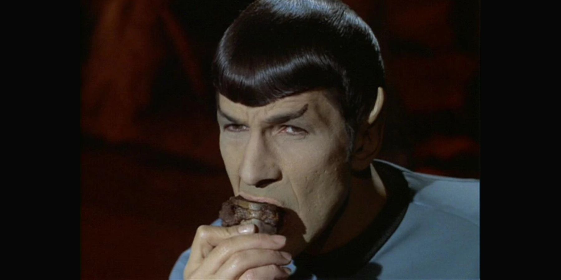 Star Trek: spock eating meat