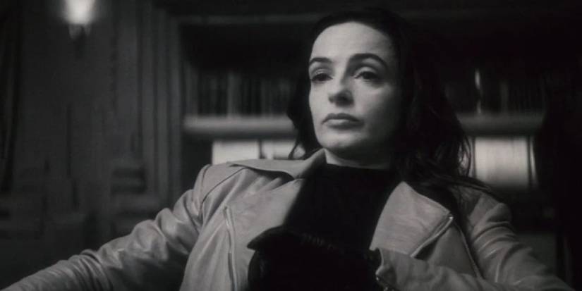 Elsa sitting in Bloodstone Manor in Werewolf by Night