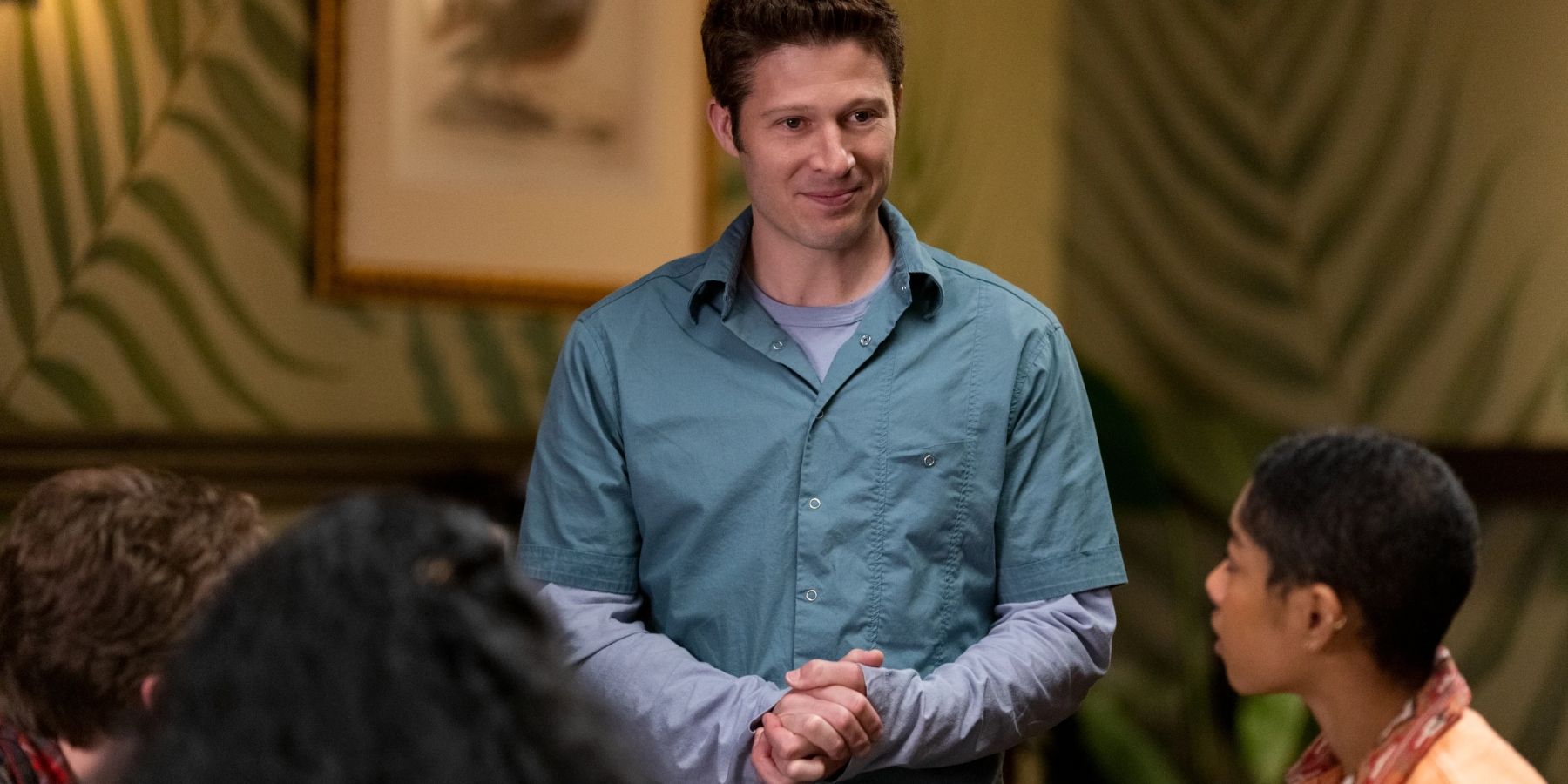 Zach Gilford as Mark in The Midnight Club