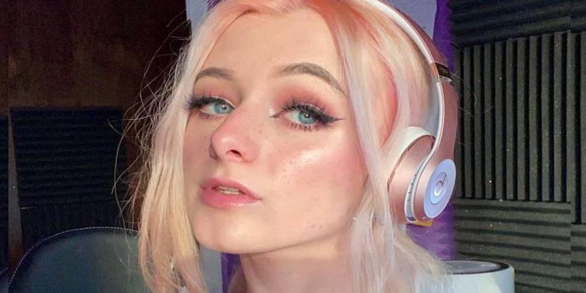 Adrianah Lee is in favor of Twitch banning Mizkif in the wake of the accusations against him.