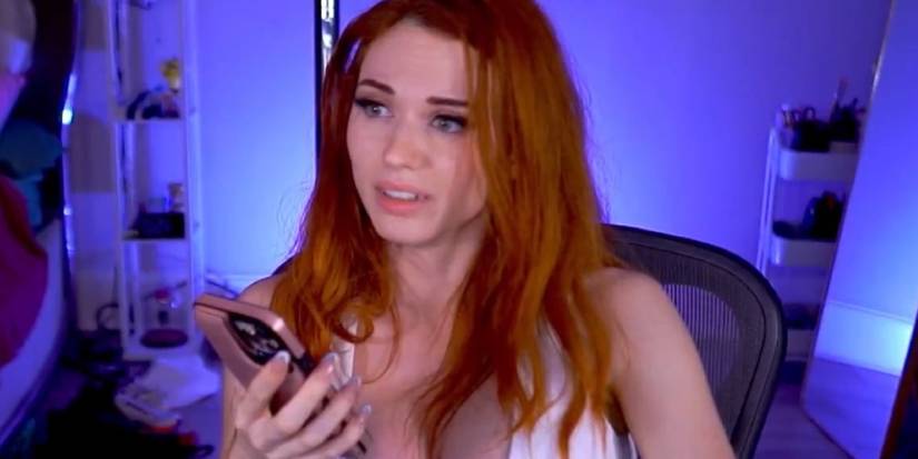 amouranth twitch clip