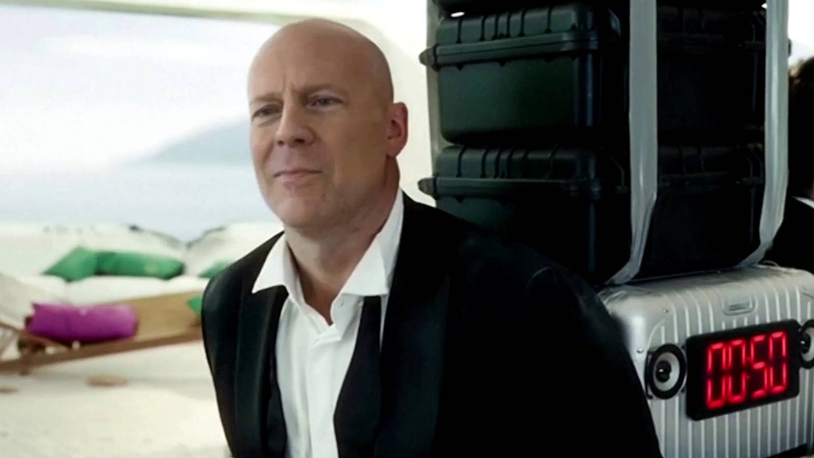 Bruce Willis deepfake in Russian ad