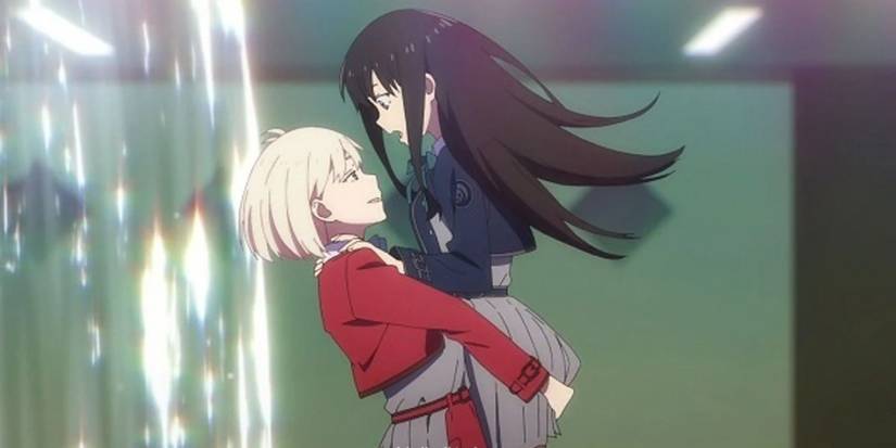 chisato carrying takina in lycoris recoil