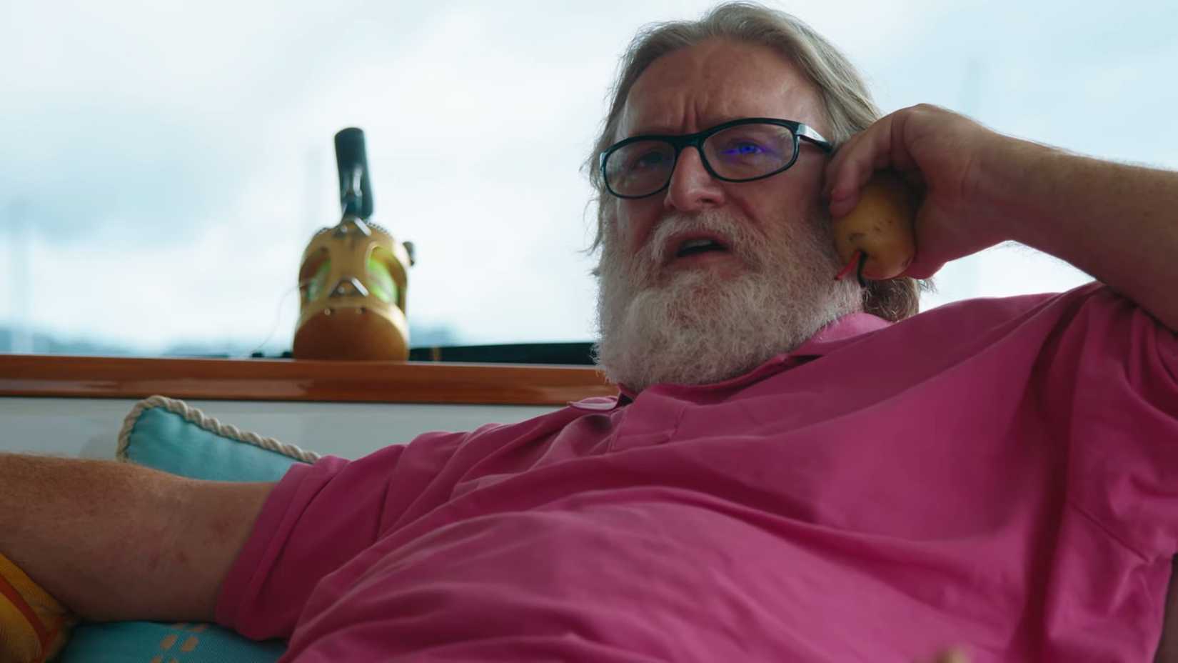 gabe-newell-phone