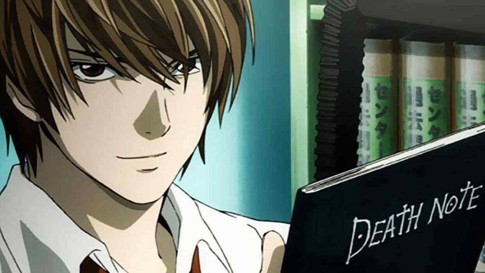 Light Yahami holding Death Note