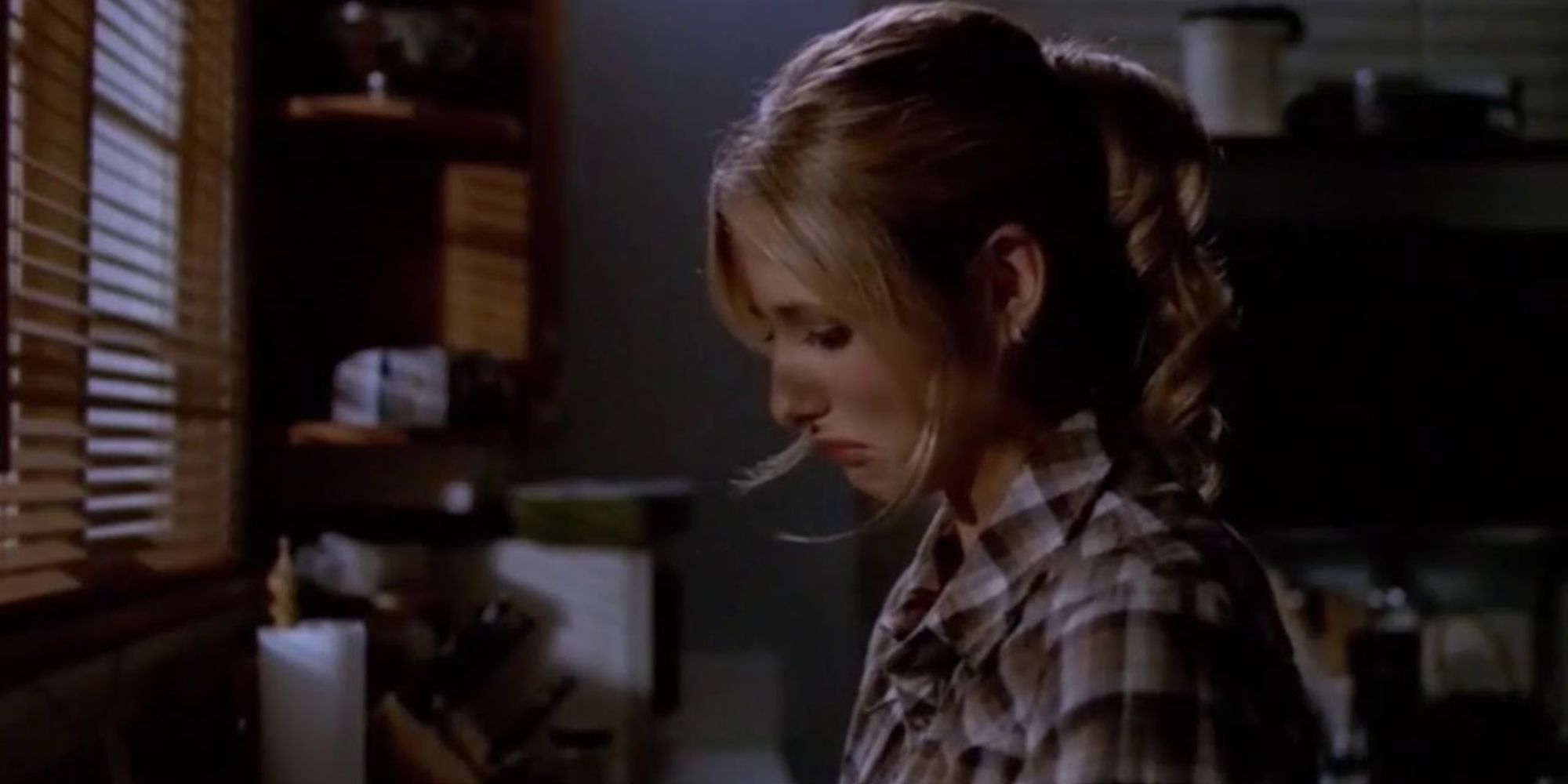 Buffy cries in the kitchen in Listening to Fear