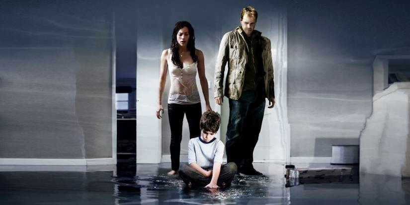 The Carson family in Mirrors