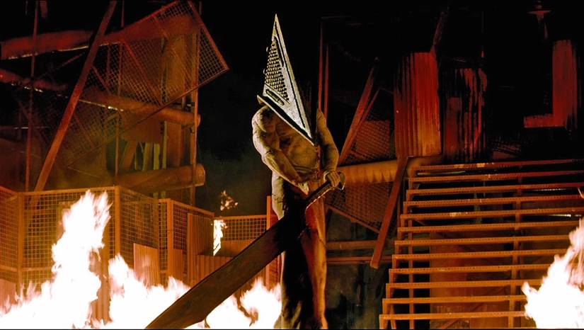 silent-hill-revelation-pyramid-head