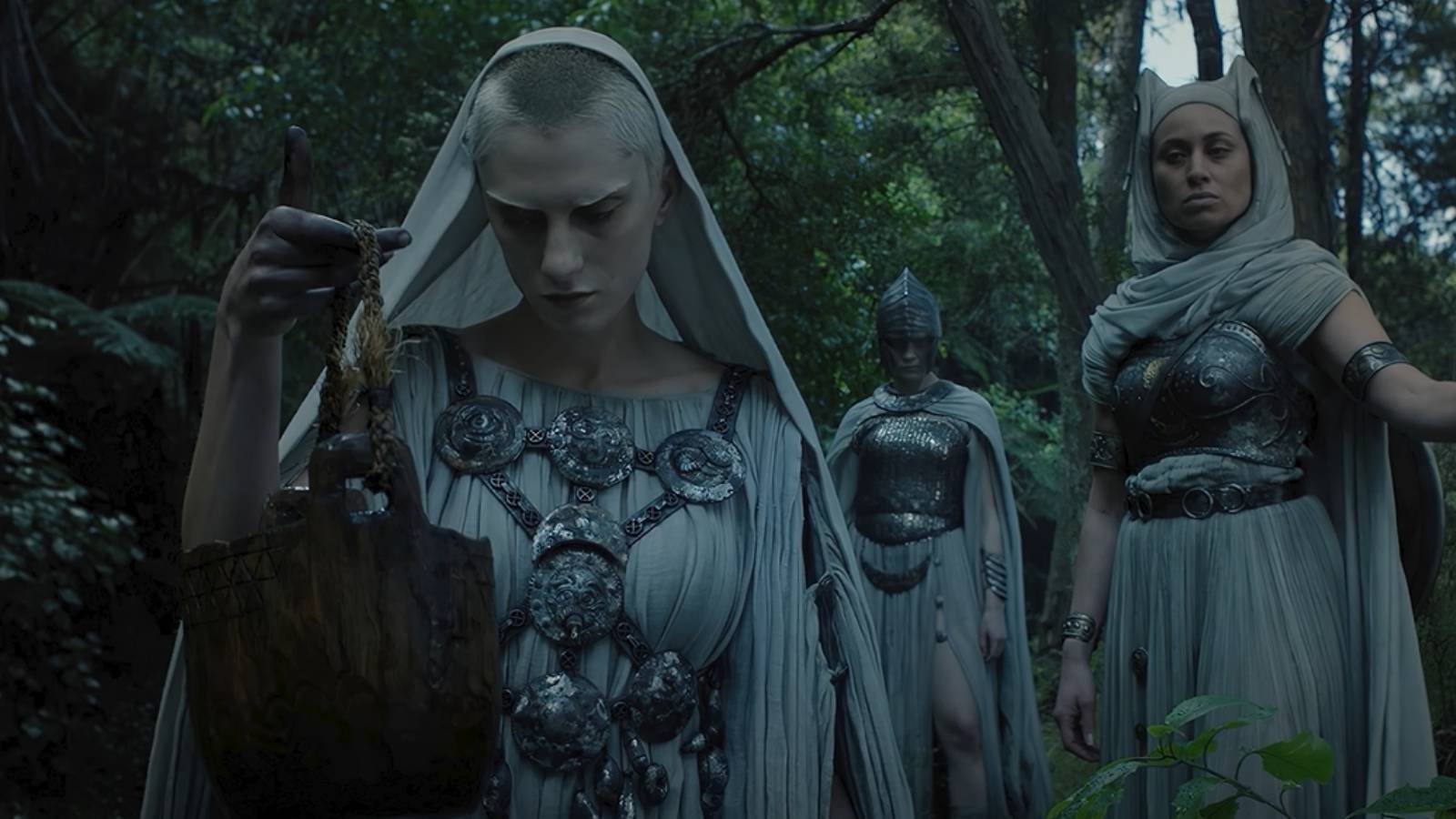 the 3 strangers rings of power