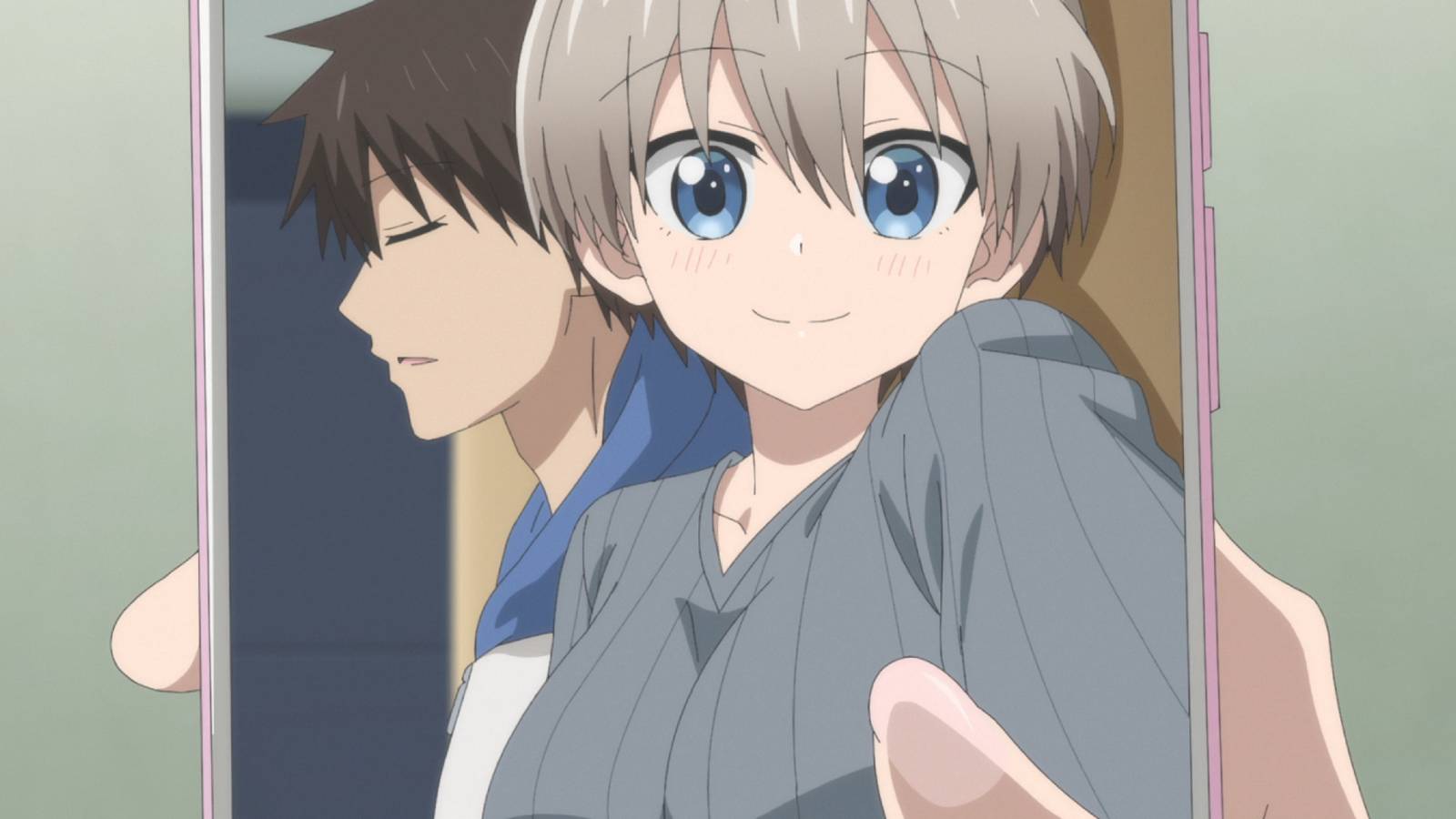 uzakichanwantstohangout-uzakitakespictureofherandsakurai