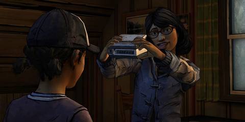 Clementine and Sarah in The Walking Dead
