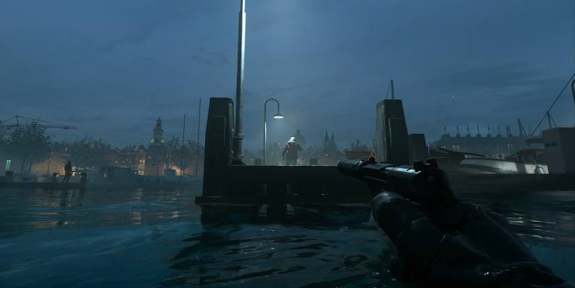 Fighting enemies in Modern Warfare 2