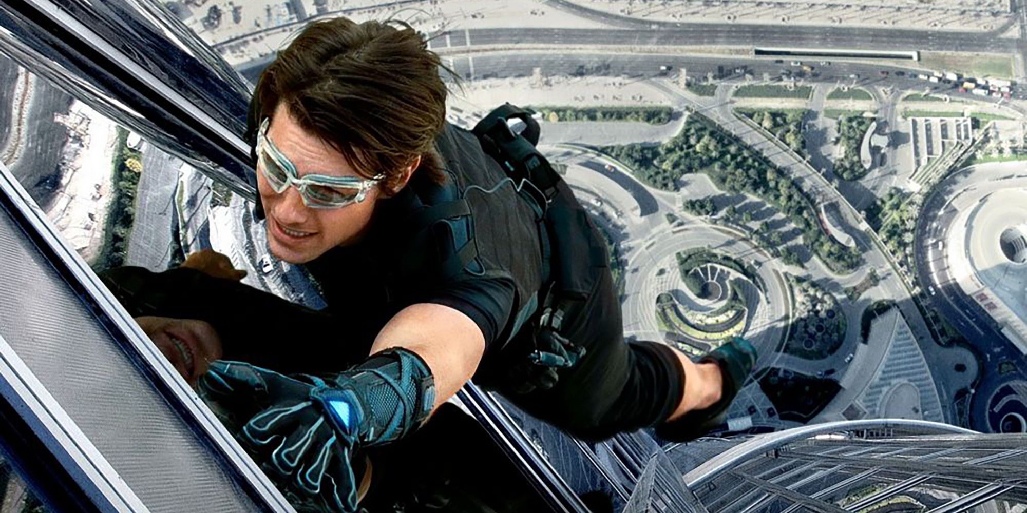 Tom Cruise In Mission Impossible: Ghost Protocol
