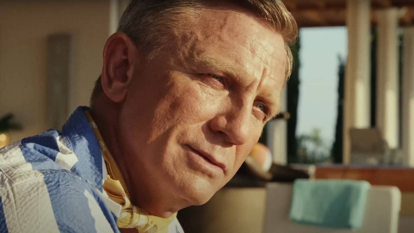 Glass Onion: A Knives Out Mystery trailer Daniel Craig Benoit Blanc
