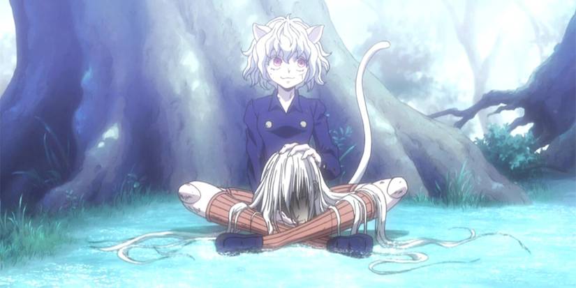 Neferpitou holding a Kite's head in Hunter x Hunter