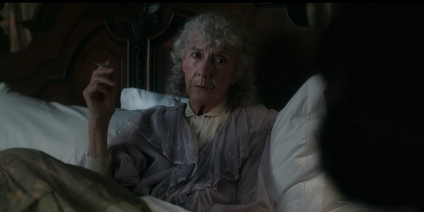 Queen Mary in The Crown Season 1