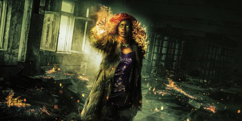 Starfire's Original Costume In Titans