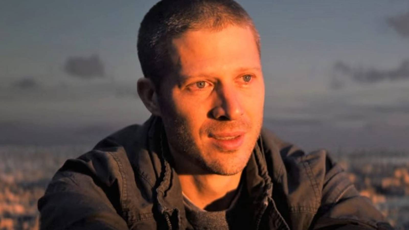 Zach Gilford as Riley Flynn in Midnight Mass
