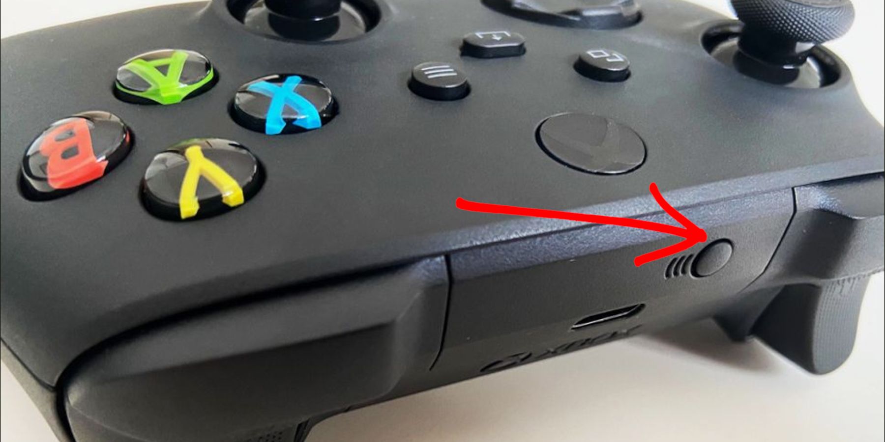 Xbox controller pair button