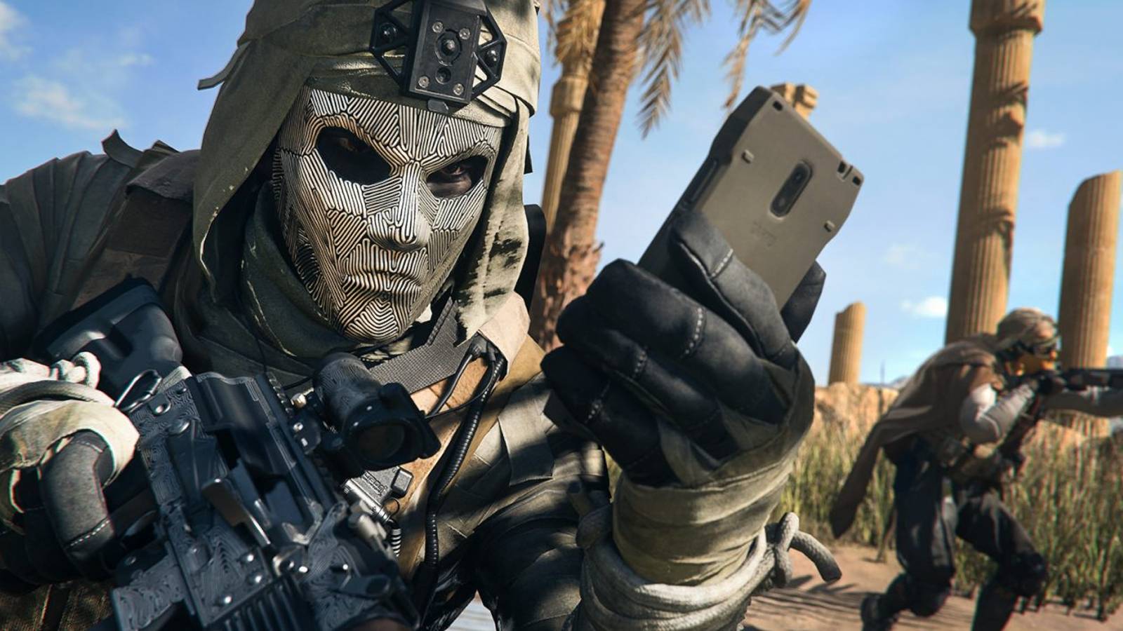 dmz stowing cash cell phone