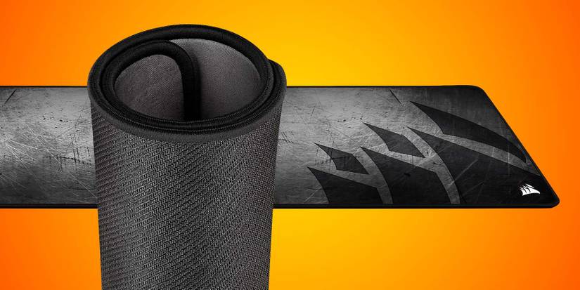 corsair-mm300-anti-fray-cloth-gaming-mouse-pad-gamerant-amazon-black-friday-deals-content